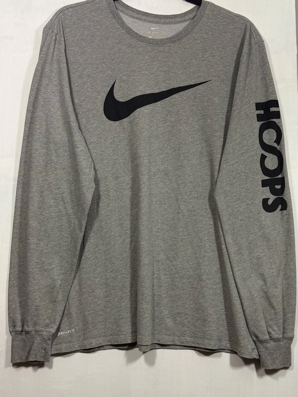 Nike Men’s Long-Sleeve Grey Dri-FIT Swoosh Shirt